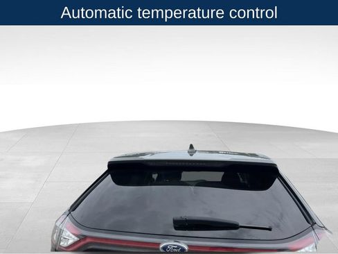 Used 2017 Ford Edge Titanium w/ Technology Package AWD/4WD image 9