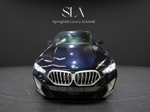 Used 2025 BMW X6 xDrive40i AWD/4WD image 3