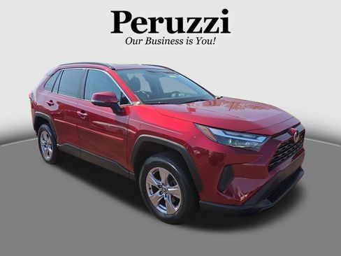 Used 2022 Toyota RAV4 XLE w/ Convenience Package image 1