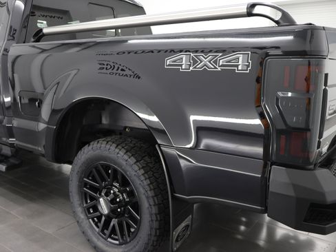 Used 2021 Ford F350 Lariat AWD/4WD image 28