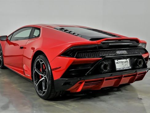 Used 2020 Lamborghini Huracan EVO AWD/4WD image 8