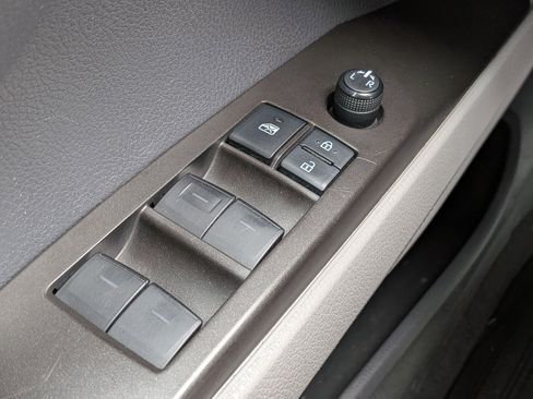 Used 2021 Toyota Camry LE w/ Carpet Mat Package (TMS) AWD/4WD image 25