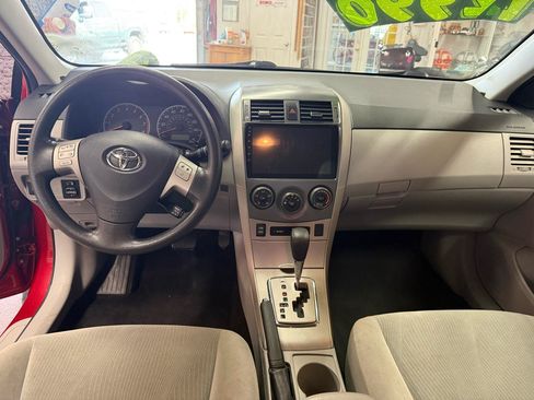 Used 2012 Toyota Corolla LE FWD image 12