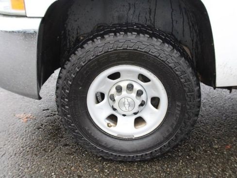 Used 2008 Chevrolet Silverado 3500 W/T image 29