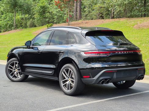 Certified 2026 Porsche Macan AWD/4WD image 3