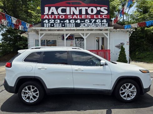 Used 2014 Jeep Cherokee Latitude FWD image 1