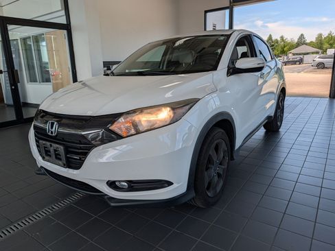 Used 2016 Honda HR-V EX image 4
