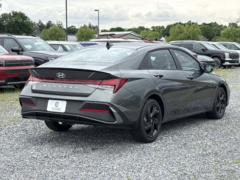 New 2026 Hyundai Elantra Sport FWD image 12