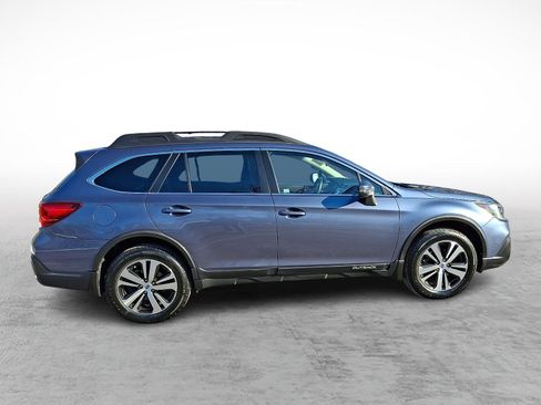 Used 2018 Subaru Outback 2.5i Limited image 7