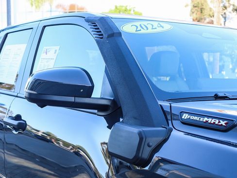 Used 2024 Toyota Tacoma Trailhunter image 9