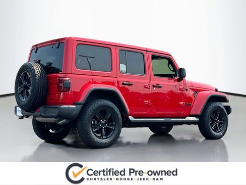 Used 2023 Jeep Wrangler Unlimited Sahara AWD/4WD image 2