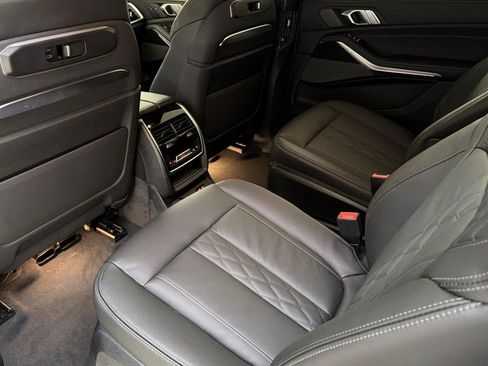 New 2026 BMW X7 xDrive40i w/ Executive Package image 14