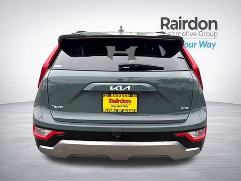 Used 2023 Kia Niro FWD image 6