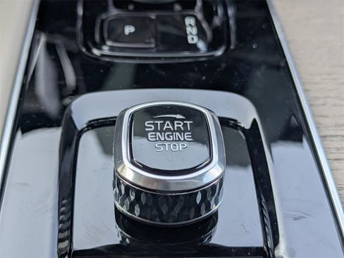 New 2026 Volvo XC90 B6 Plus w/ Protection Package Premier image 42