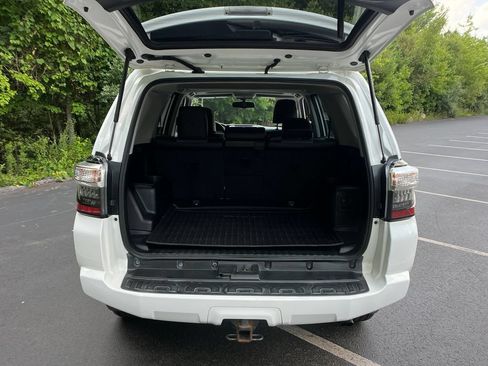 Used 2019 Toyota 4Runner SR5 Premium AWD/4WD image 24