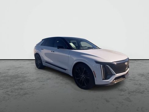 New 2026 Cadillac Lyriq V w/ Exterior Carbon Fiber Package image 8