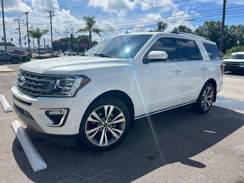 Used 2020 Ford Expedition Limited w/ Equipment Group 302A RWD image 2