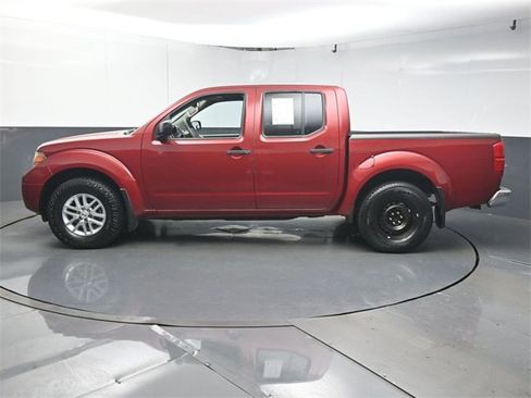 Used 2019 Nissan Frontier SV image 5