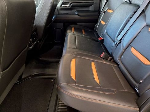 Used 2023 GMC Sierra 1500 AT4 w/ AT4 Premium Package AWD/4WD image 31