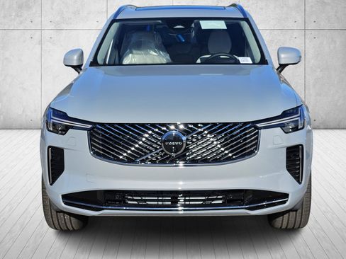New 2026 Volvo XC90 B6 Ultra w/ Protection Package image 2
