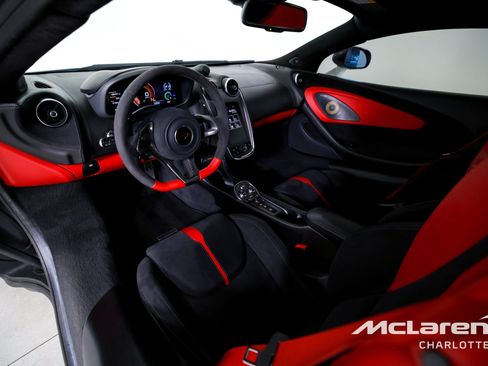 Used 2017 McLaren 570S Coupe RWD image 13