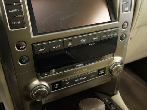 Used 2015 Lexus GX 460 w/ Premium Package AWD/4WD image 42
