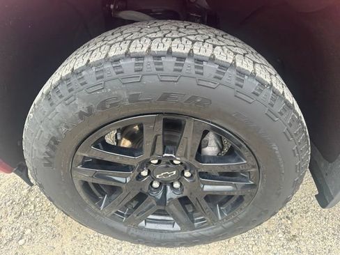 Used 2024 Chevrolet Silverado 1500 RST AWD/4WD image 16