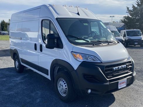 New 2026 RAM ProMaster 2500 w/ Convenience Group image 2