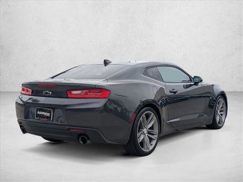 Used 2017 Chevrolet Camaro LT RWD image 5