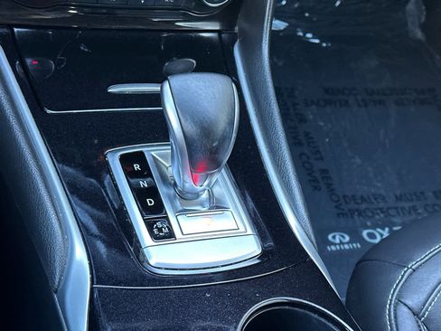 Used 2018 INFINITI QX30 AWD image 23