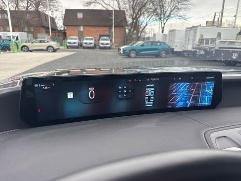 Used 2025 Ford Expedition Max Platinum w/ Platinum Ultimate Package image 41