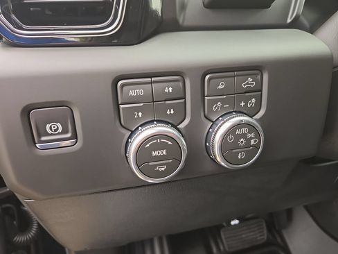 New 2026 GMC Sierra 1500 AT4 w/ Technology Package AWD/4WD image 16