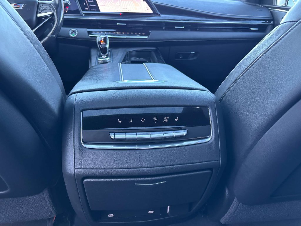 Used 2021 Cadillac Escalade Sport w/ LPO, ONYX Package AWD/4WD image 13