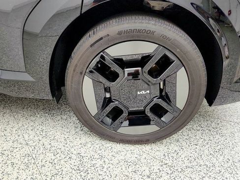 Used 2024 Kia EV9 GT-Line AWD/4WD image 9