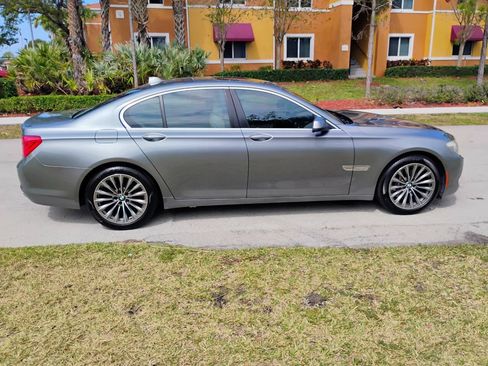 Used 2012 BMW 740i RWD image 4