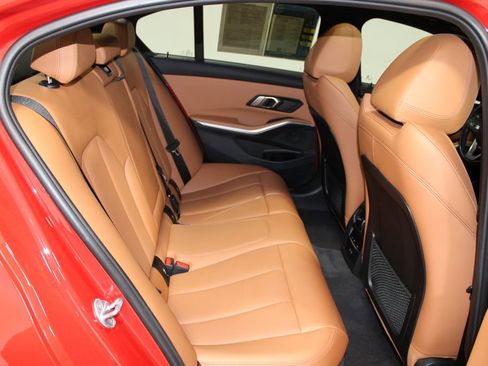 Used 2023 BMW 330i Sedan w/ Premium Package RWD image 29