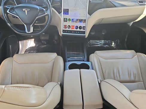 Used 2016 Tesla Model X 90D image 19