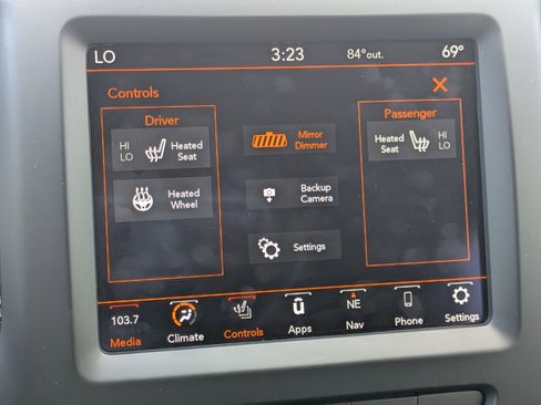 Used 2023 Jeep Cherokee Altitude Lux image 24