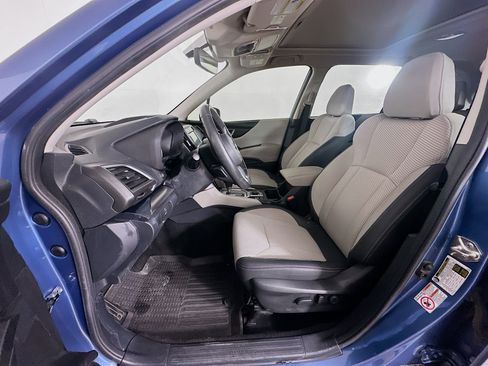 Used 2019 Subaru Forester Premium AWD/4WD image 13
