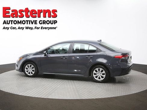 Used 2025 Toyota Corolla LE image 60