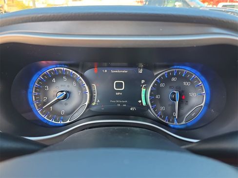 New 2026 Chrysler Pacifica Select image 21