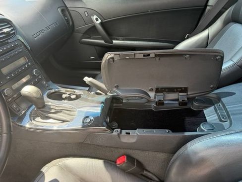 Used 2008 Chevrolet Corvette Coupe w/ Preferred Equipment Group RWD image 15