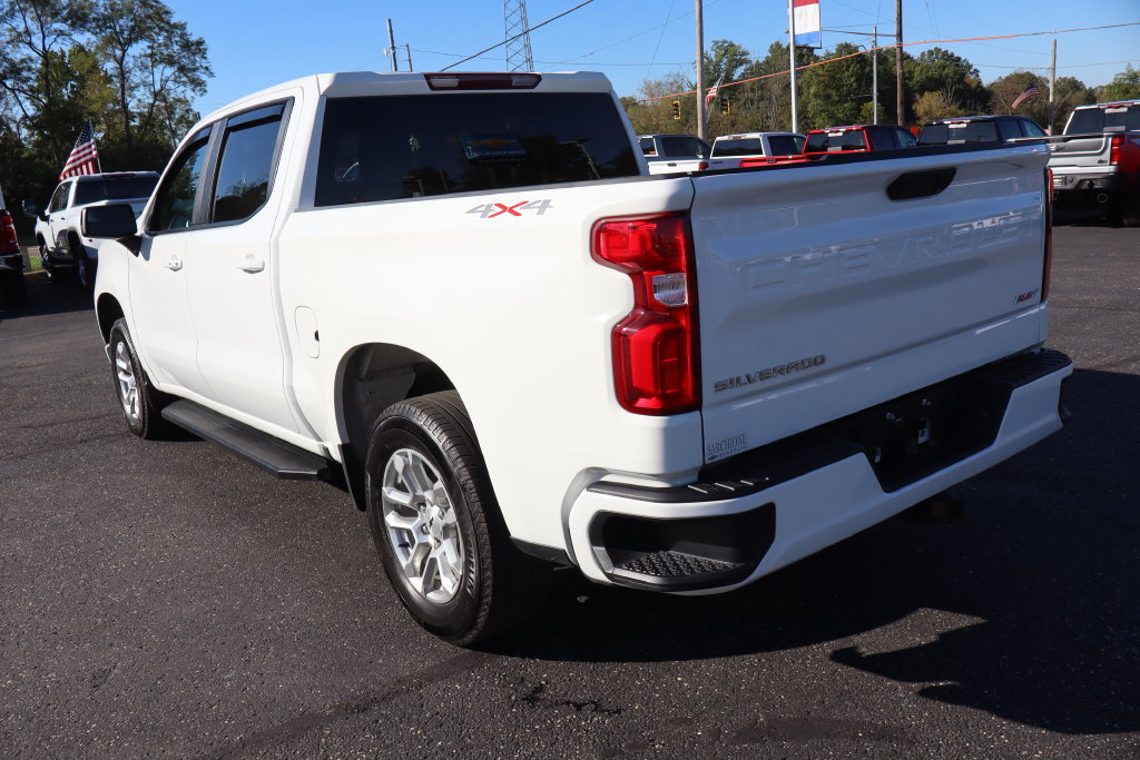 Used 2025 Chevrolet Silverado 1500 RST AWD/4WD image 3