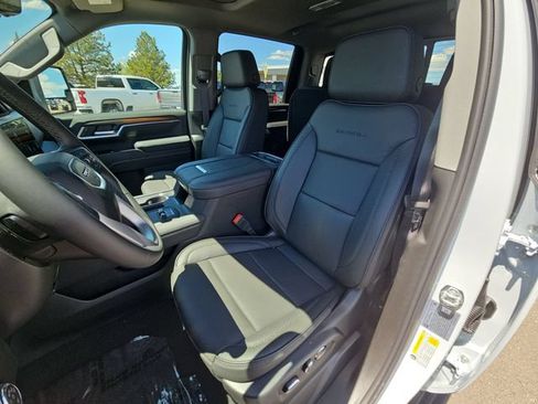 New 2026 GMC Sierra 2500 Denali w/ Denali Reserve Package AWD/4WD image 18