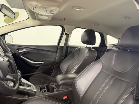 Used 2014 Ford Focus SE w/ Equipment Group 201A FWD image 10