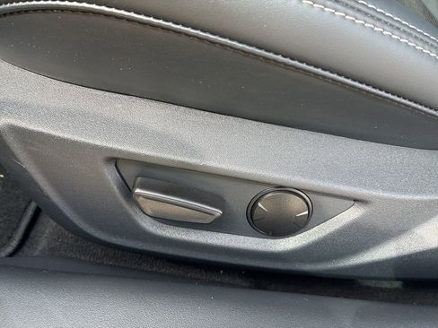 Used 2025 Ford Mustang GT Premium RWD image 8