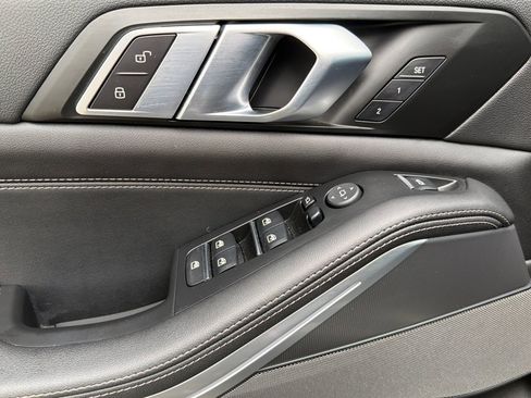 Used 2023 BMW X5 sDrive40i w/ M Sport Package image 12