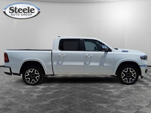 Used 2025 RAM 1500 Laramie AWD/4WD image 6