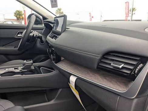 New 2026 Nissan Rogue Platinum w/ Platinum Premium Package AWD/4WD image 35
