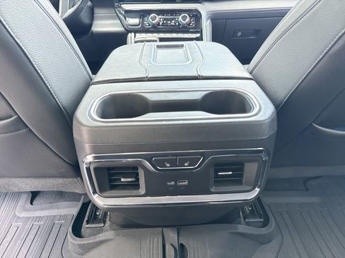 Used 2022 GMC Sierra 1500 Denali AWD/4WD image 37